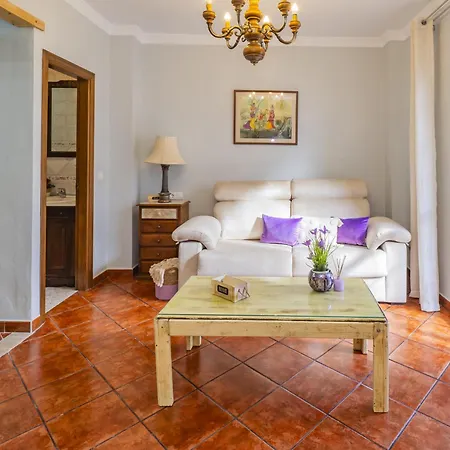 Apartment Cubo's Gongora B *